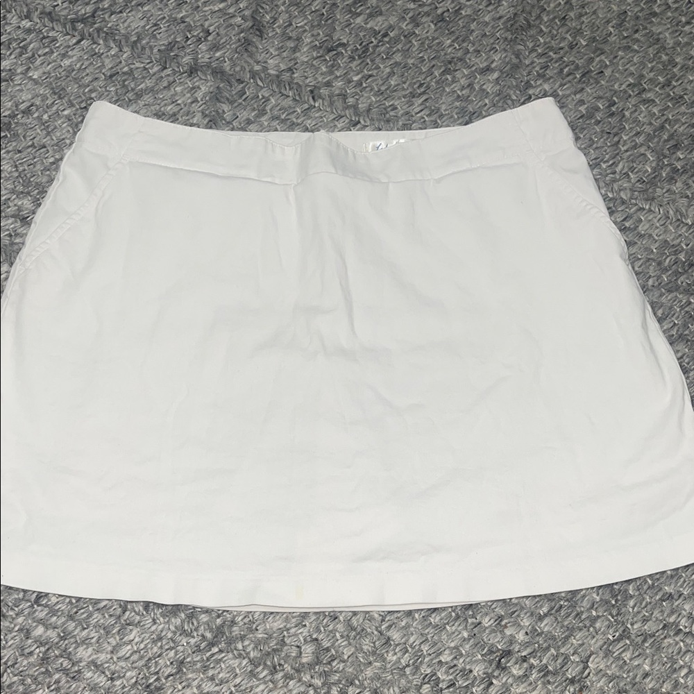 Lady Hagen Classic White Mini Skirt